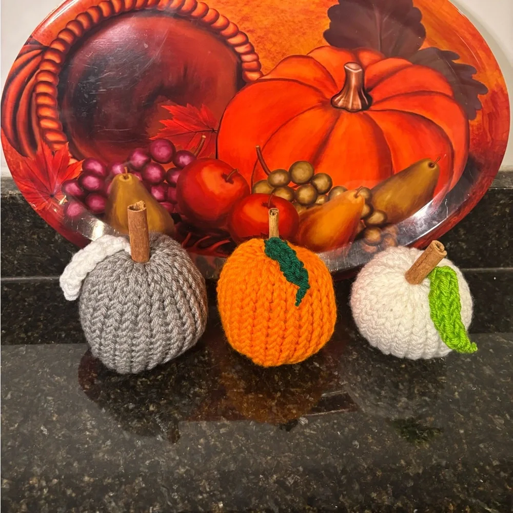 NWOT Knit Decorative Stuffed Pumpkins - Picture 2 of 6